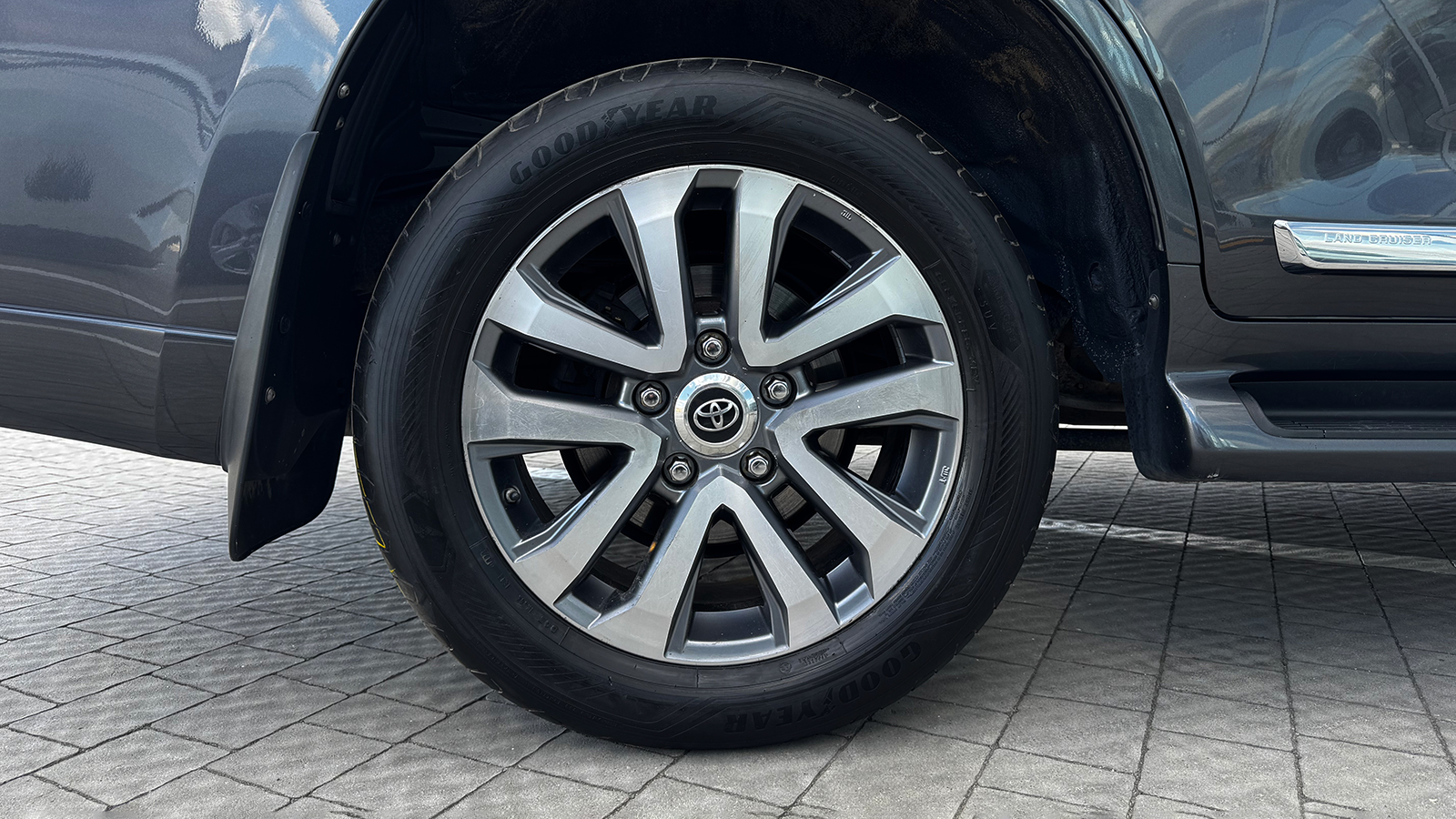 Toyota LAND CRUISER 2018 року з пробігом 213907 км, Універсал, Тойота Центр Рівне "Агат Авто", м.Рівне - 2102400 ГРН | Фото № 16