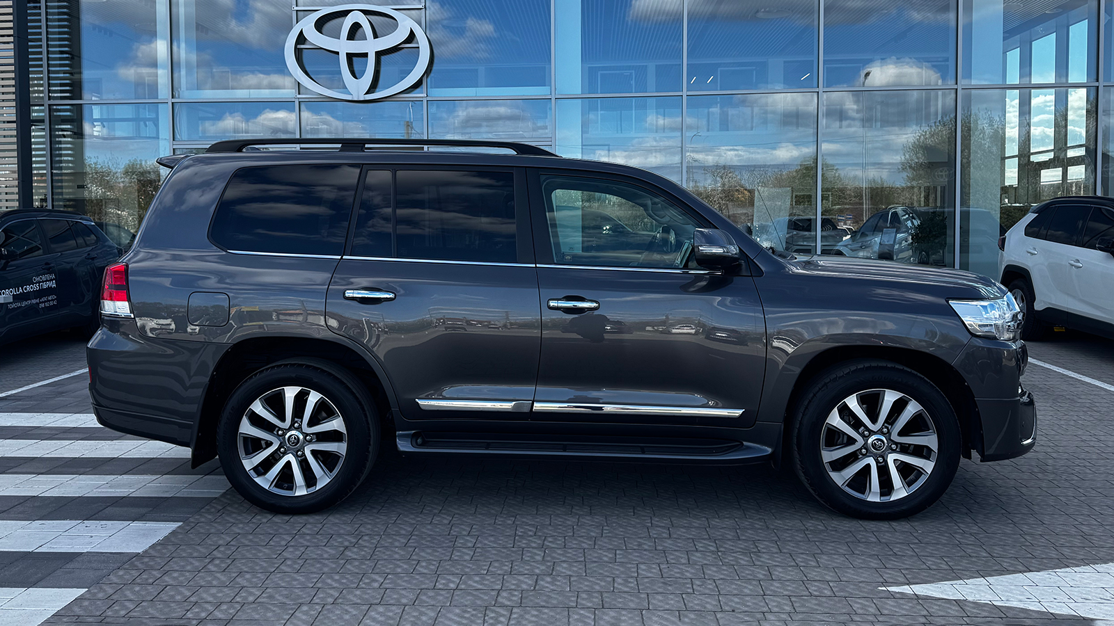 Toyota LAND CRUISER 2018 року з пробігом 213907 км, Універсал, Тойота Центр Рівне "Агат Авто", м.Рівне - 2102400 ГРН | Фото № 17