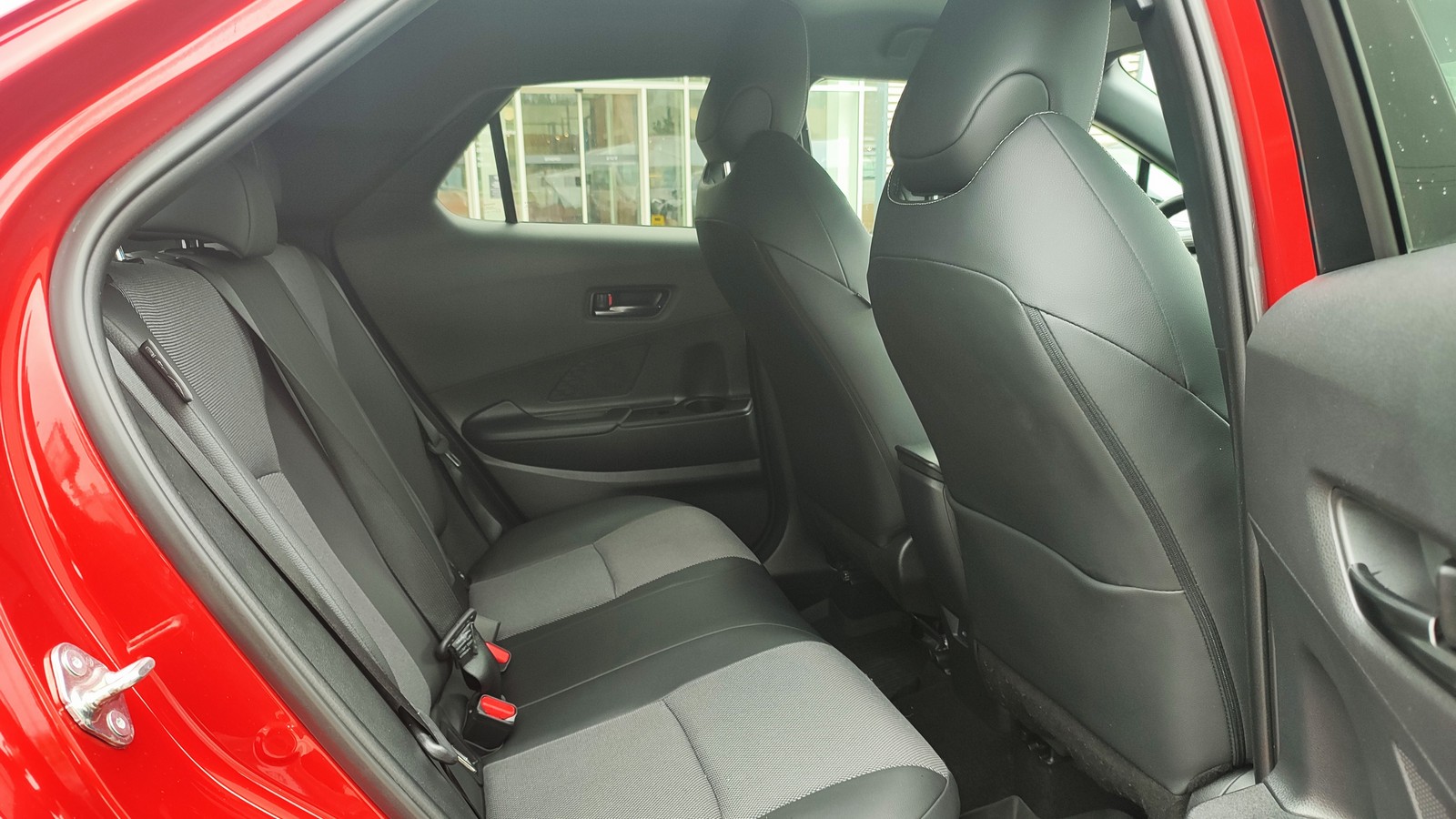 Toyota C-HR 2023 року з пробігом 64327 км, Хетчбек, Тойота Центр Київ "ВіДі Автострада", м.Київ - 1448000 ГРН | Фото № 7