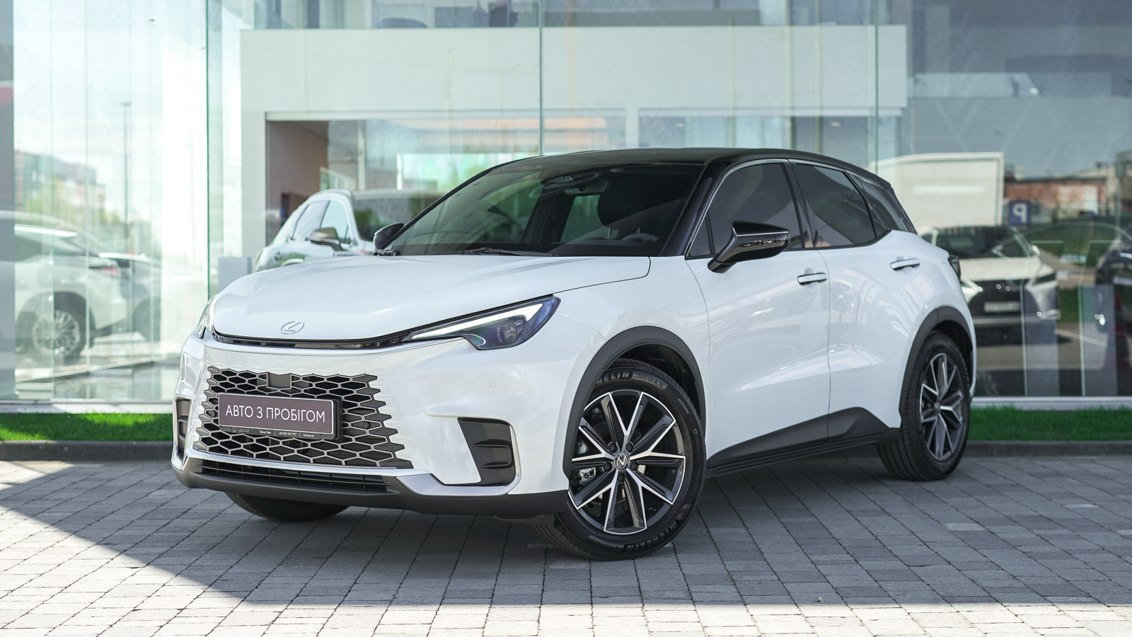Lexus LBX 2025 року з пробігом 1190 км, Універсал, Лексус Львів, м.Львів - 1697850 ГРН | Фото № 1