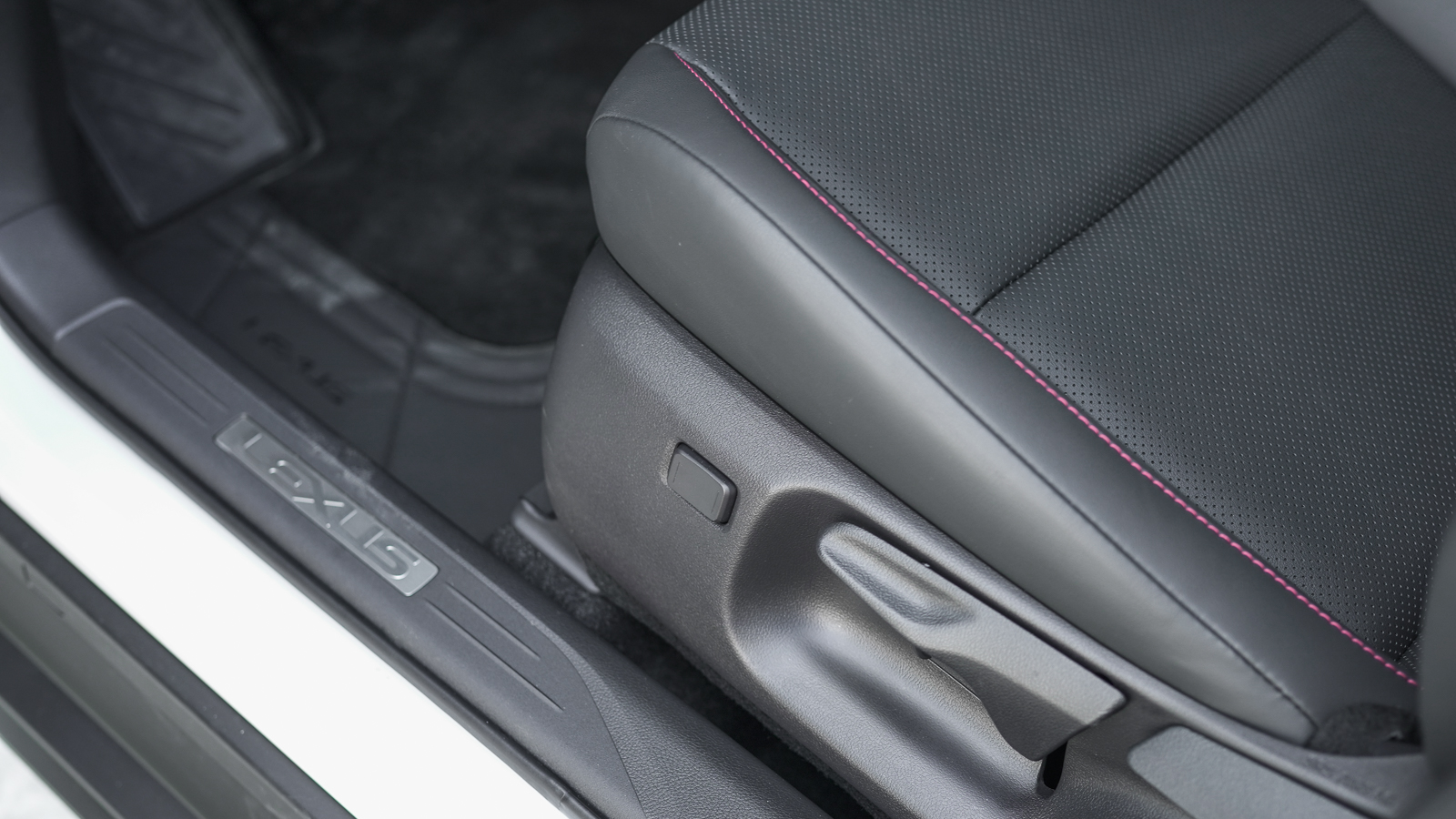 Lexus LBX 2025 року з пробігом 1190 км, Універсал, Лексус Львів, м.Львів - 1697850 ГРН | Фото № 18