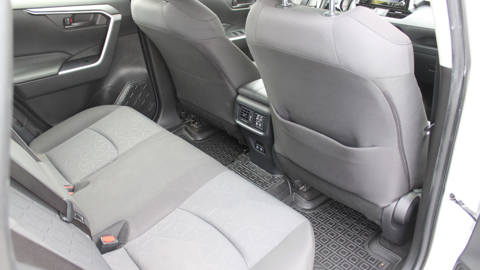 Toyota RAV4 2021 року з пробігом 68714 км, Універсал, Тойота Центр Черкаси "Мотор Сіті", м.Черкаси - 1050000 ГРН | Фото № 7