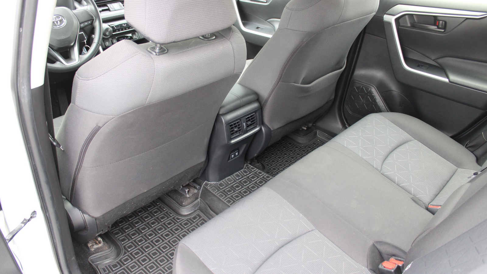 Toyota RAV4 2021 року з пробігом 68714 км, Універсал, Тойота Центр Черкаси "Мотор Сіті", м.Черкаси - 1050000 ГРН | Фото № 11