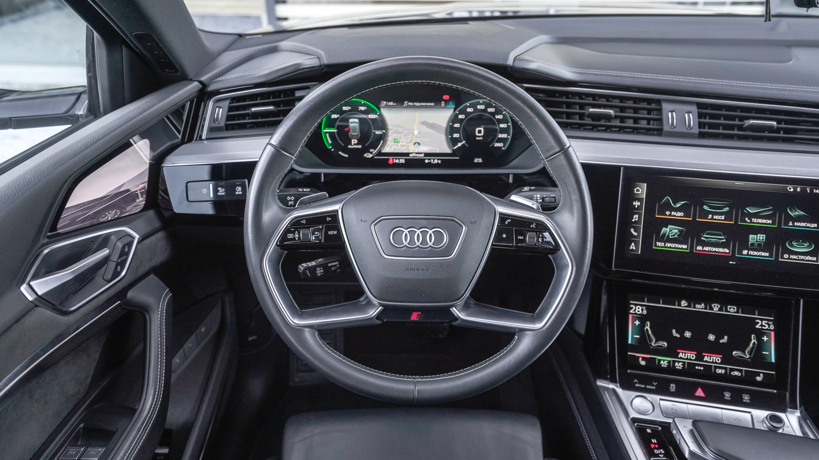 Інші авто AUDI E-TRON 2020 року, Хетчбек, Тойота Центр Львів "Діамант", м.Львів | Фото № 9 Інші авто AUDI E-TRON 2020 року з пробігом 71522 км, Хетчбек, Тойота Центр Львів "Діамант", м.Львів - 1653750 ГРН | Фото № 9
