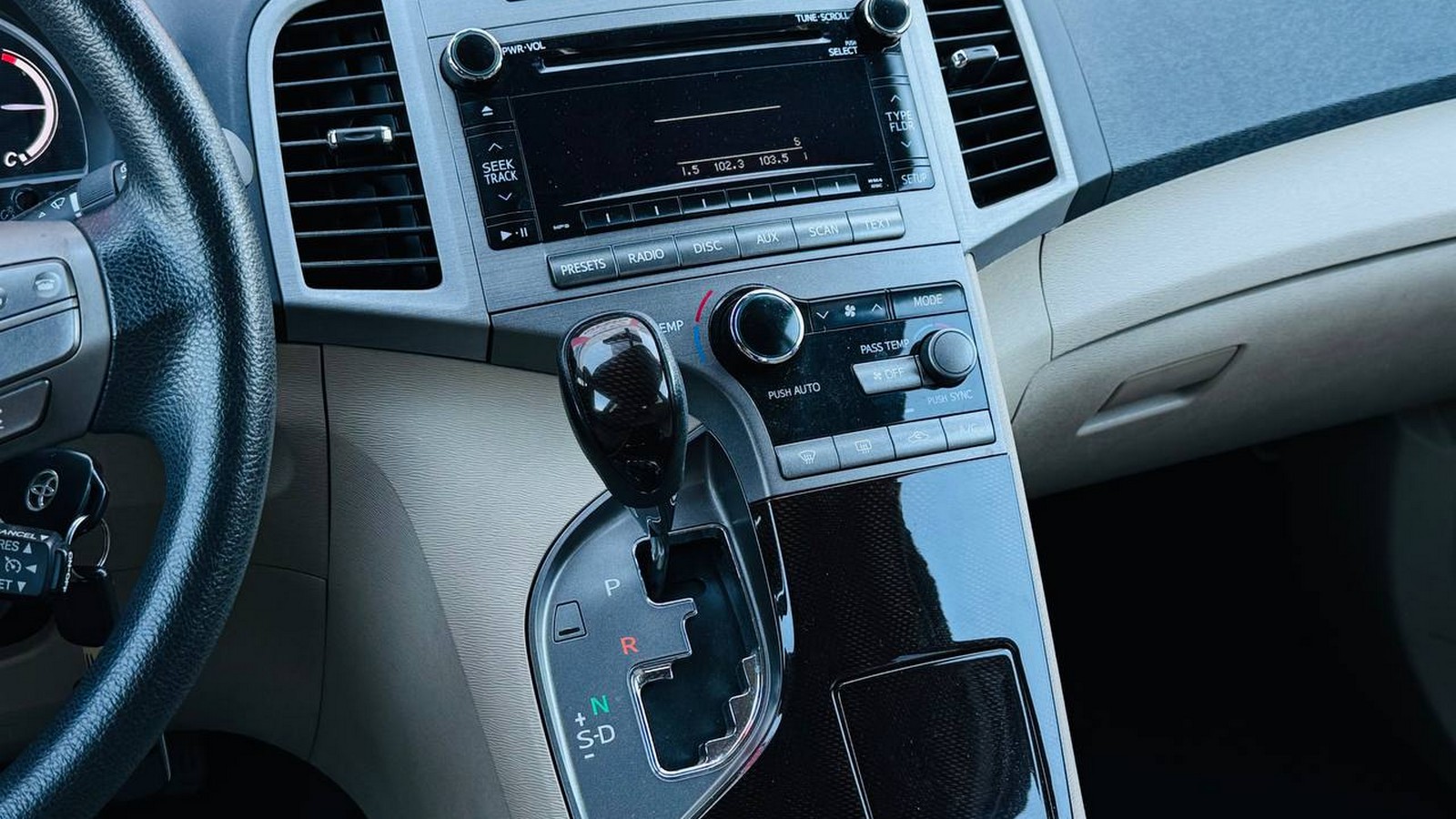 Toyota VENZA 2011 року з пробігом 93588 км, Універсал, Тойота Центр Тернопіль "Кристал Моторс", м.Тернопіль - 675000 ГРН | Фото № 18