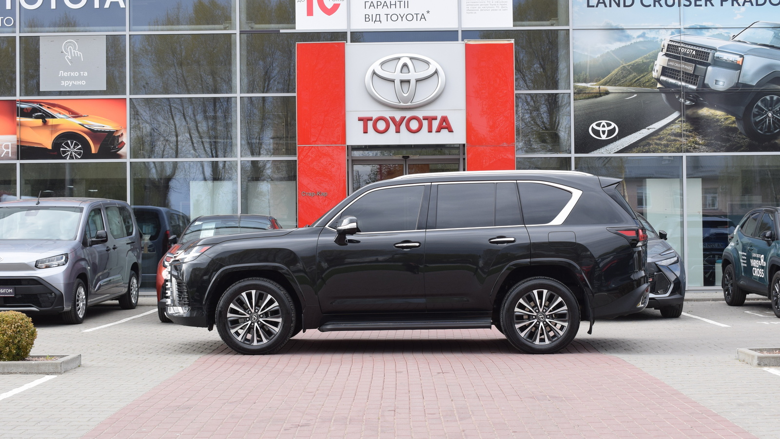 Lexus LX 2024 року з пробігом 62458 км, Універсал, Тойота Центр Житомир "Стар - Кар", м.Житомир - 5112900 ГРН | Фото № 3