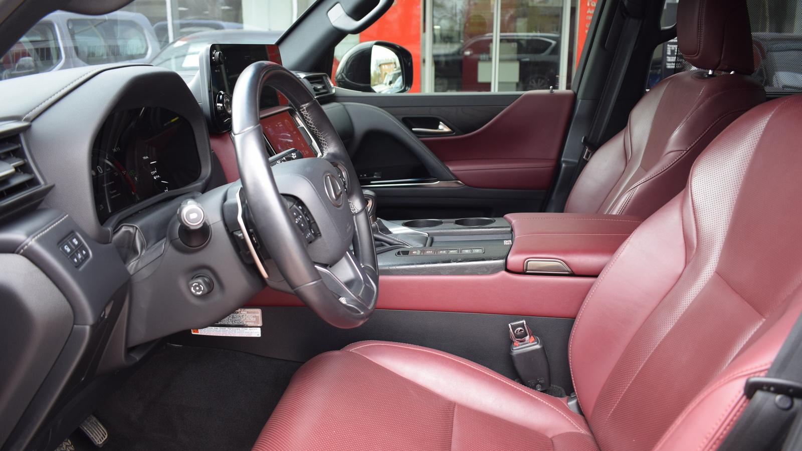 Lexus LX 2024 року з пробігом 62458 км, Універсал, Тойота Центр Житомир "Стар - Кар", м.Житомир - 5112900 ГРН | Фото № 12
