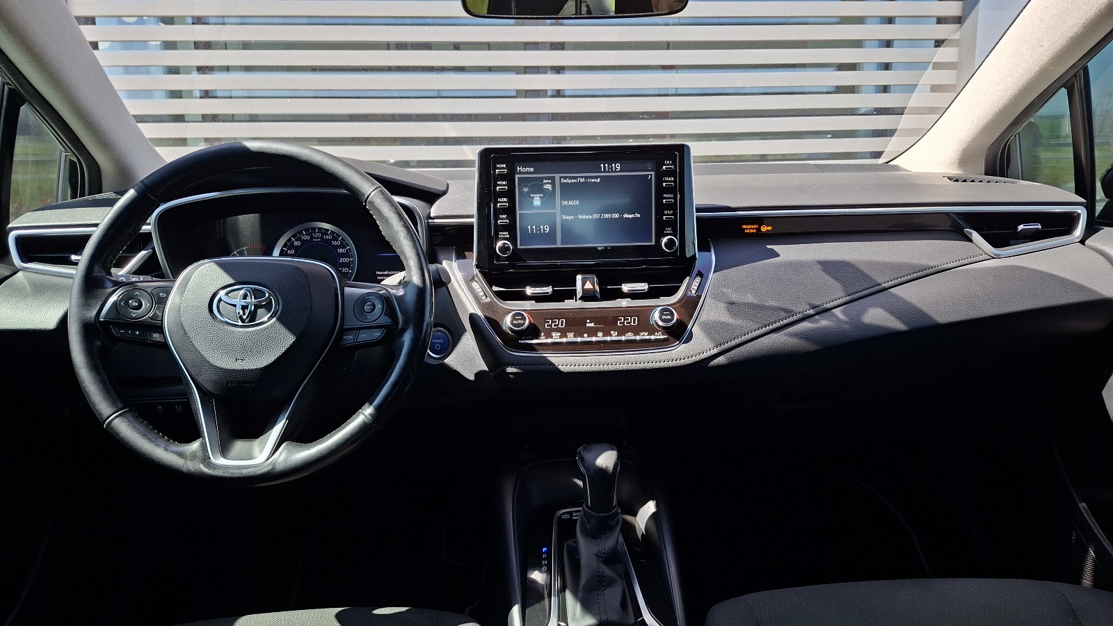 Toyota COROLLA 2019 року з пробігом 249439 км, Седан, Тойота Центр Ужгород "Карат Мотор", м.Ужгород - 742000 ГРН | Фото № 8
