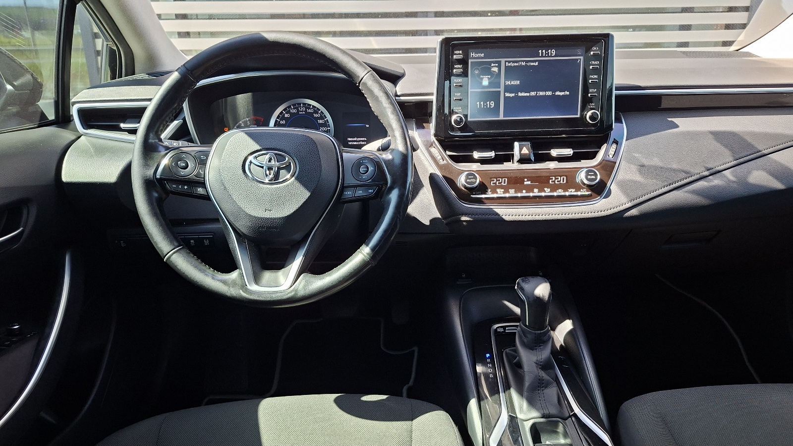 Toyota COROLLA 2019 року з пробігом 249439 км, Седан, Тойота Центр Ужгород "Карат Мотор", м.Ужгород - 742000 ГРН | Фото № 9