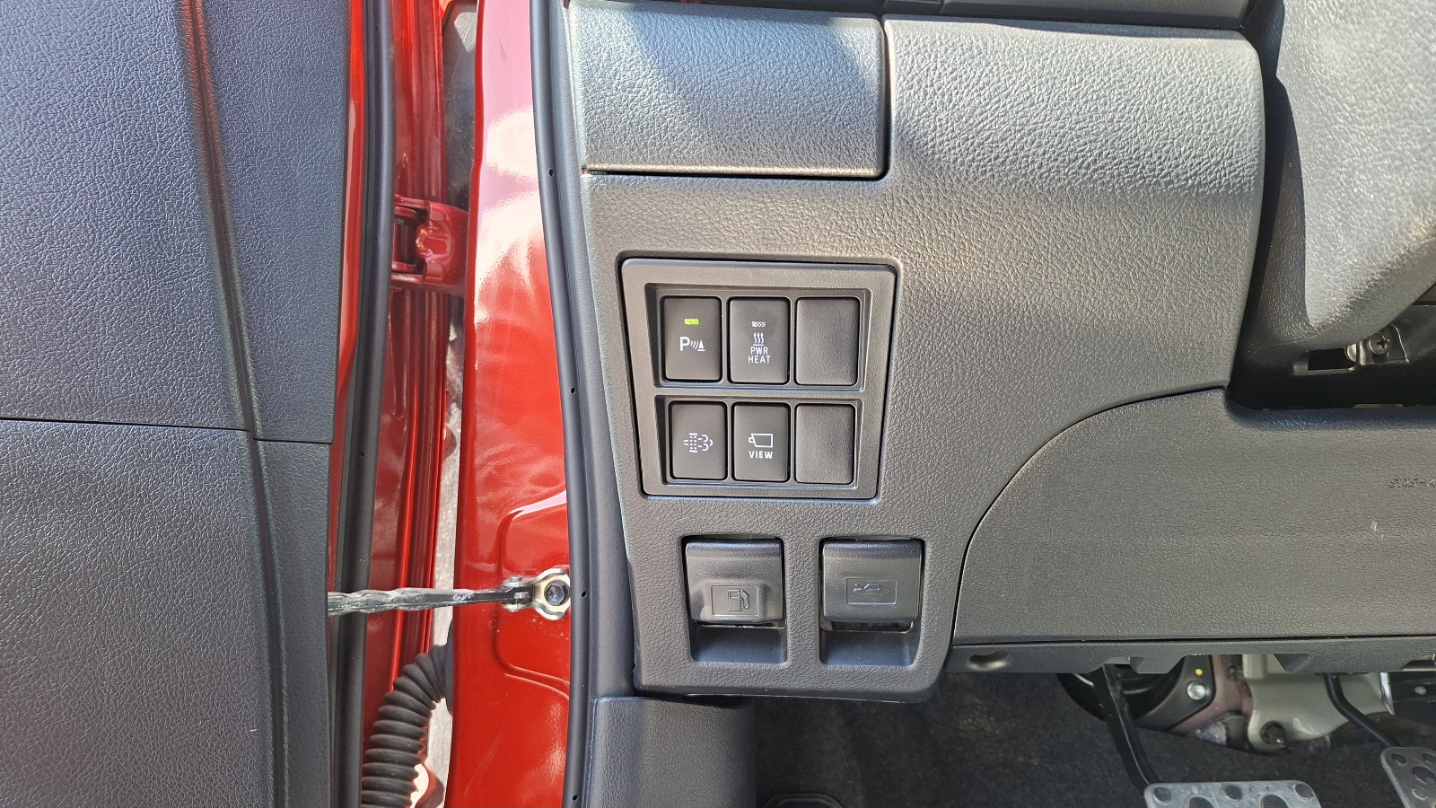 Toyota HILUX 2023 року з пробігом 14030 км, Пікап, Тойота Центр Ужгород "Карат Мотор", м.Ужгород - 2300880 ГРН | Фото № 18