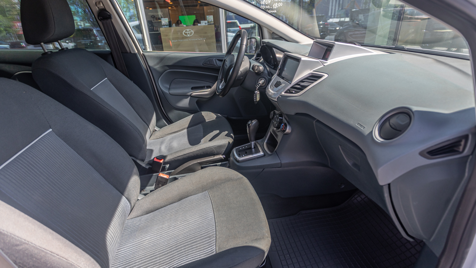 Інші авто FORD FIESTA 2011 року з пробігом 161414 км, Хетчбек, Тойота Центр Дніпро "Алмаз Мотор" на Запорізькому шосе, м.Дніпро - 285000 ГРН | Фото № 6