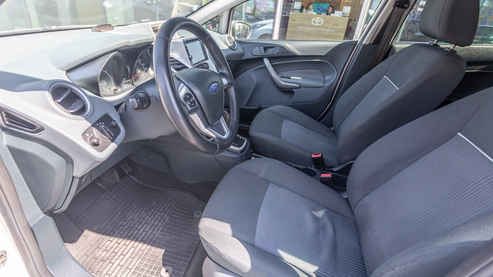 Інші авто FORD FIESTA 2011 року з пробігом 161414 км, Хетчбек, Тойота Центр Дніпро "Алмаз Мотор" на Запорізькому шосе, м.Дніпро - 285000 ГРН | Фото № 14