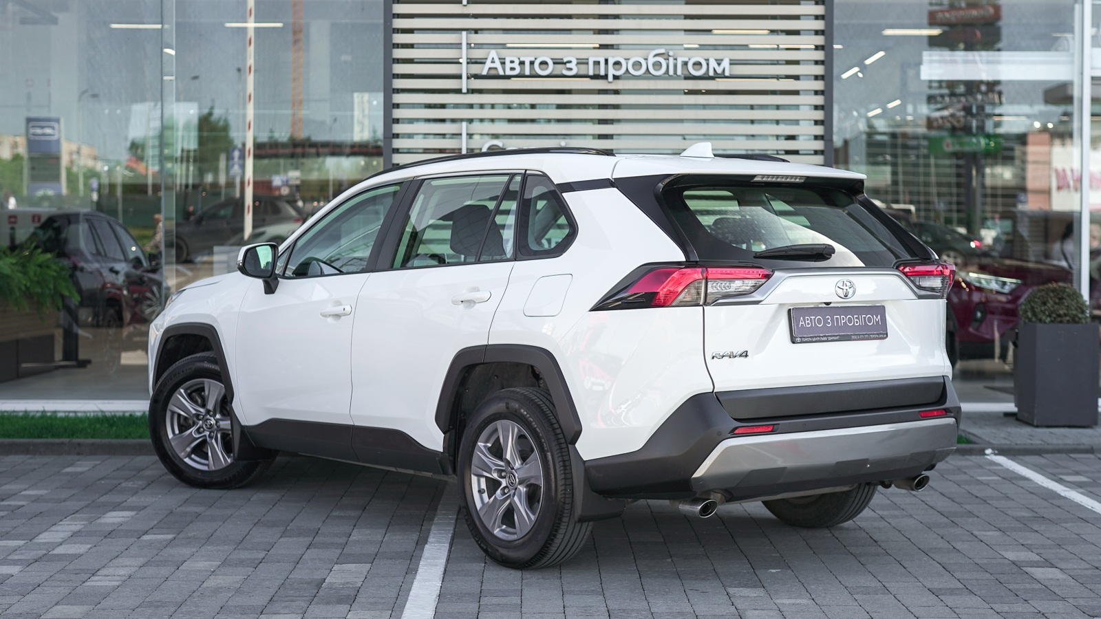 Toyota RAV4 2022 року з пробігом 45243 км, Універсал, Тойота Центр Львів "Діамант", м.Львів - 1323000 ГРН | Фото № 2