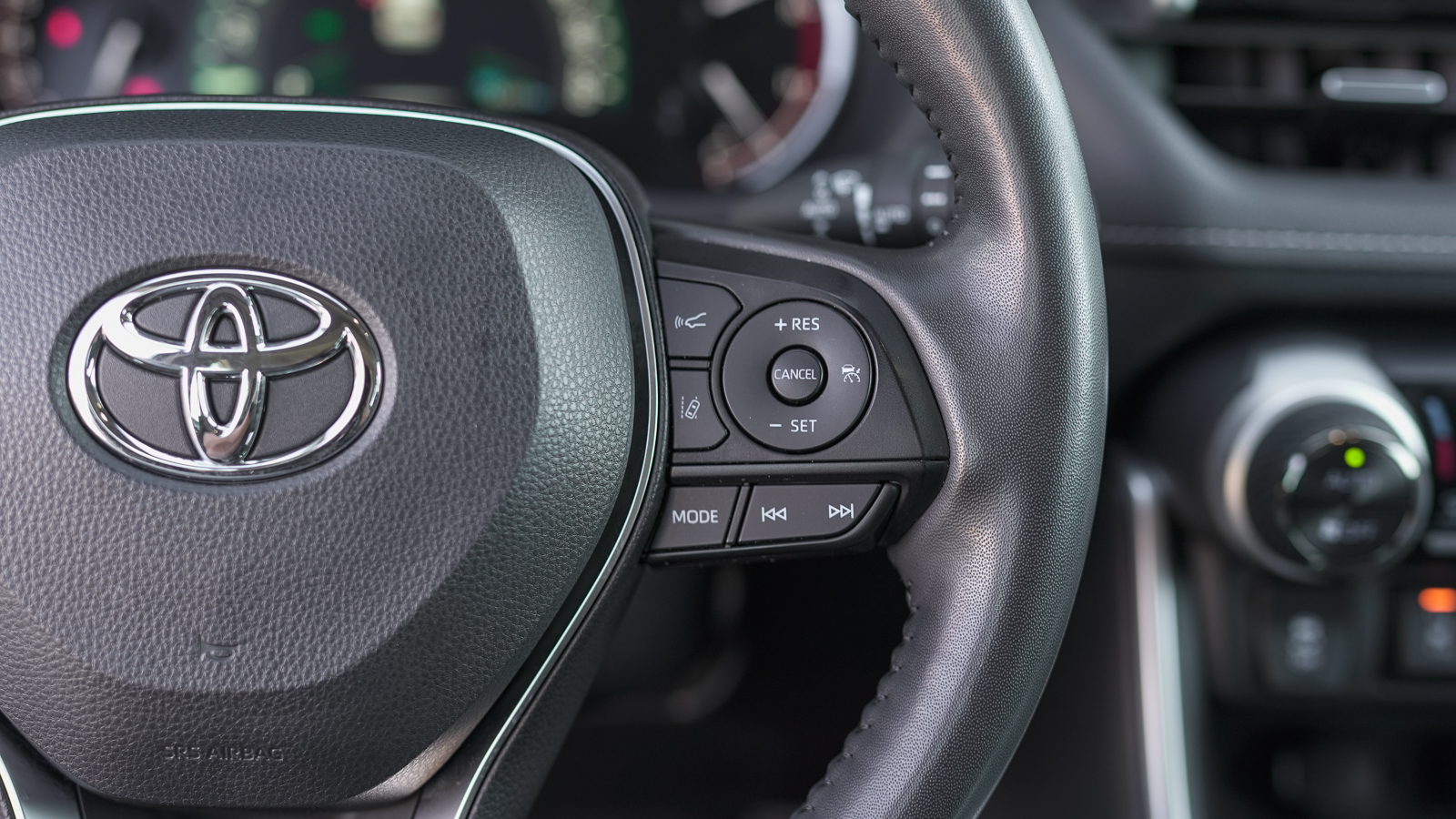 Toyota RAV4 2022 року з пробігом 45243 км, Універсал, Тойота Центр Львів "Діамант", м.Львів - 1323000 ГРН | Фото № 17