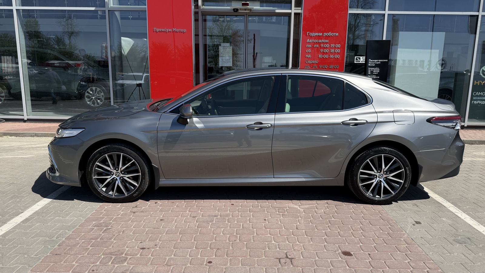 Toyota CAMRY 2024 року з пробігом 61883 км, Седан, Тойота Центр Вінниця "Преміум Мотор", м.Вінниця - 1650000 ГРН | Фото № 3