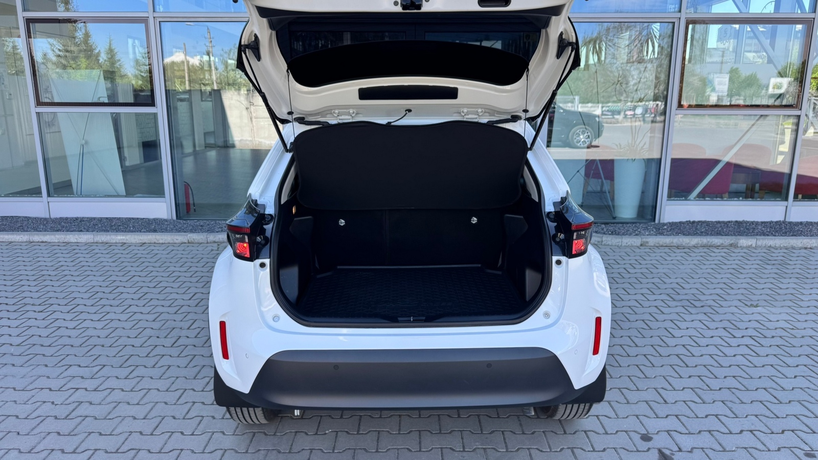 Toyota YARIS CROSS 2023 року з пробігом 38163 км, Хетчбек, Тойота Центр Івано-Франківськ "Класик-Авто", м.Івано-Франківськ - 1005100 ГРН | Фото № 10