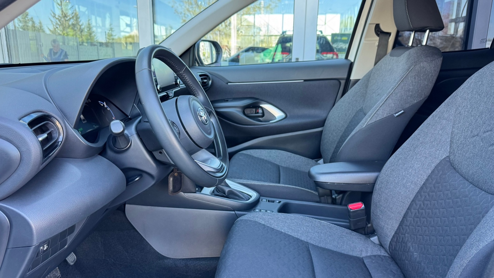 Toyota YARIS CROSS 2023 року з пробігом 38163 км, Хетчбек, Тойота Центр Івано-Франківськ "Класик-Авто", м.Івано-Франківськ - 1005100 ГРН | Фото № 12