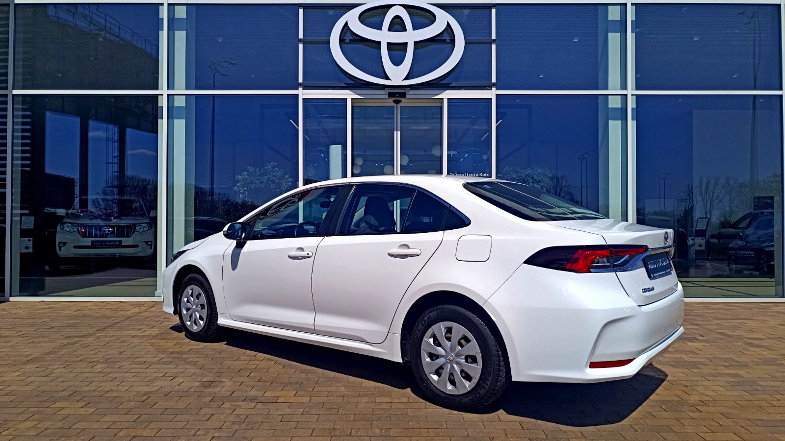 Toyota COROLLA 2020 року з пробігом 114443 км, Седан, Тойота Центр Київ «ВІДІ Аеропорт», м.Київ - 770000 ГРН | Фото № 2