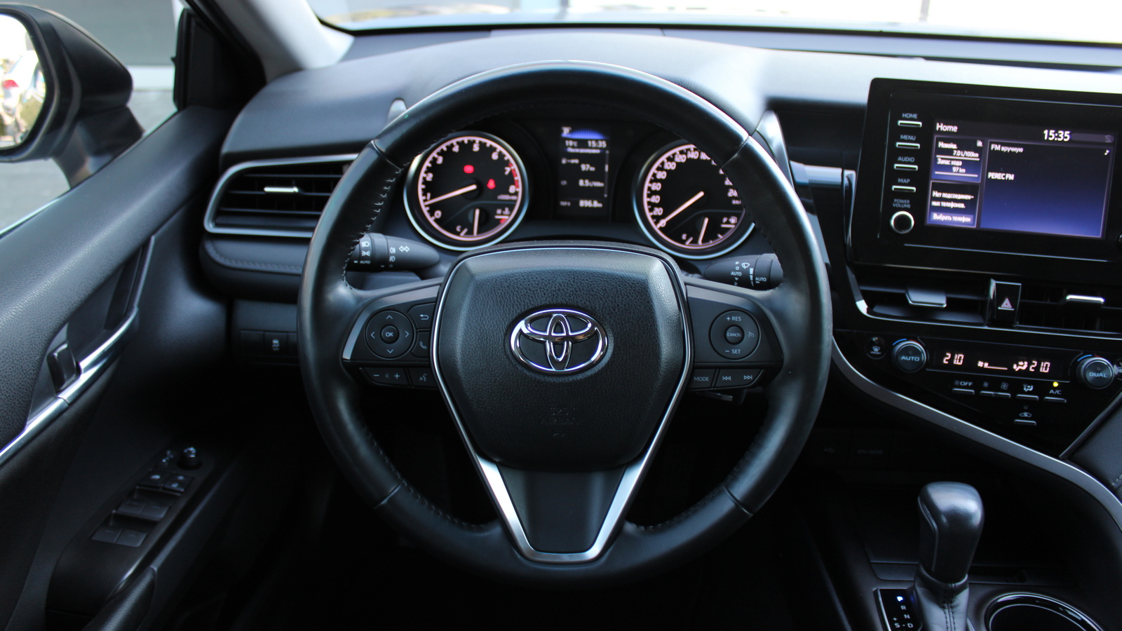 Toyota CAMRY 2022 року з пробігом 62445 км, Седан, Тойота Центр Черкаси "Мотор Сіті", м.Черкаси - 1180000 ГРН | Фото № 9