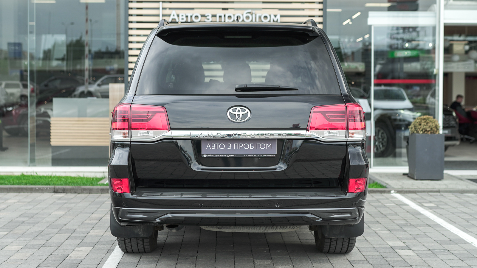 Toyota LAND CRUISER 2017 року з пробігом 157045 км, Універсал, Тойота Центр Львів "Діамант", м.Львів - 2425500 ГРН | Фото № 4
