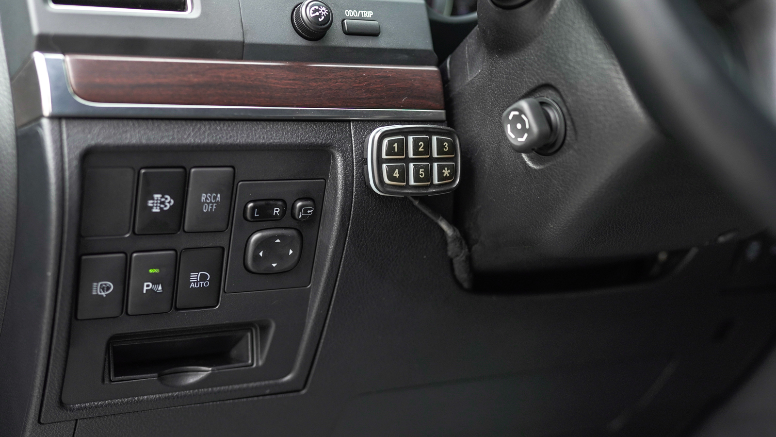 Toyota LAND CRUISER 2017 року з пробігом 157045 км, Універсал, Тойота Центр Львів "Діамант", м.Львів - 2425500 ГРН | Фото № 19