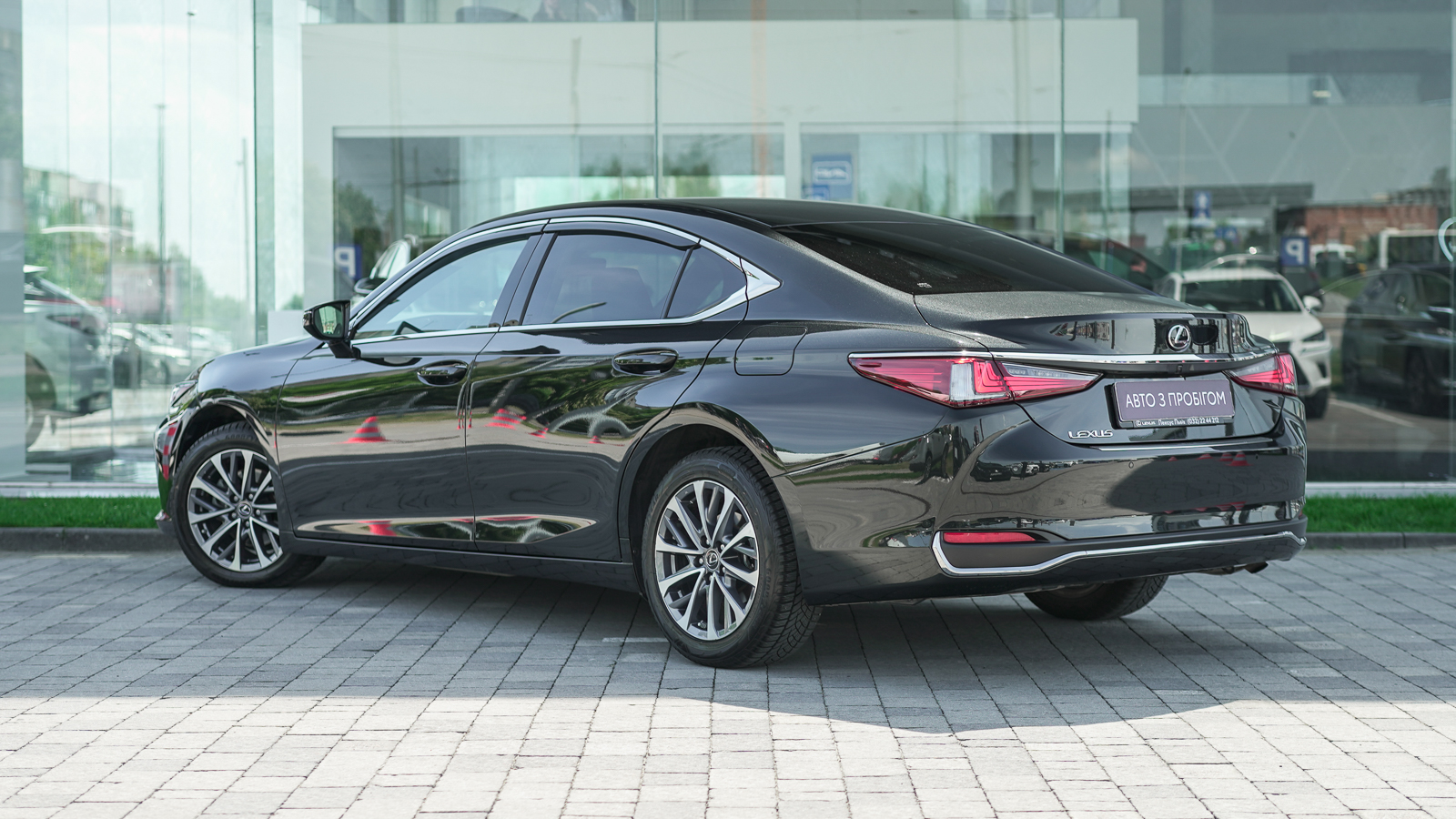 Lexus ES 2022 року з пробігом 48505 км, Седан, Лексус Львів, м.Львів - 1609650 ГРН | Фото № 2