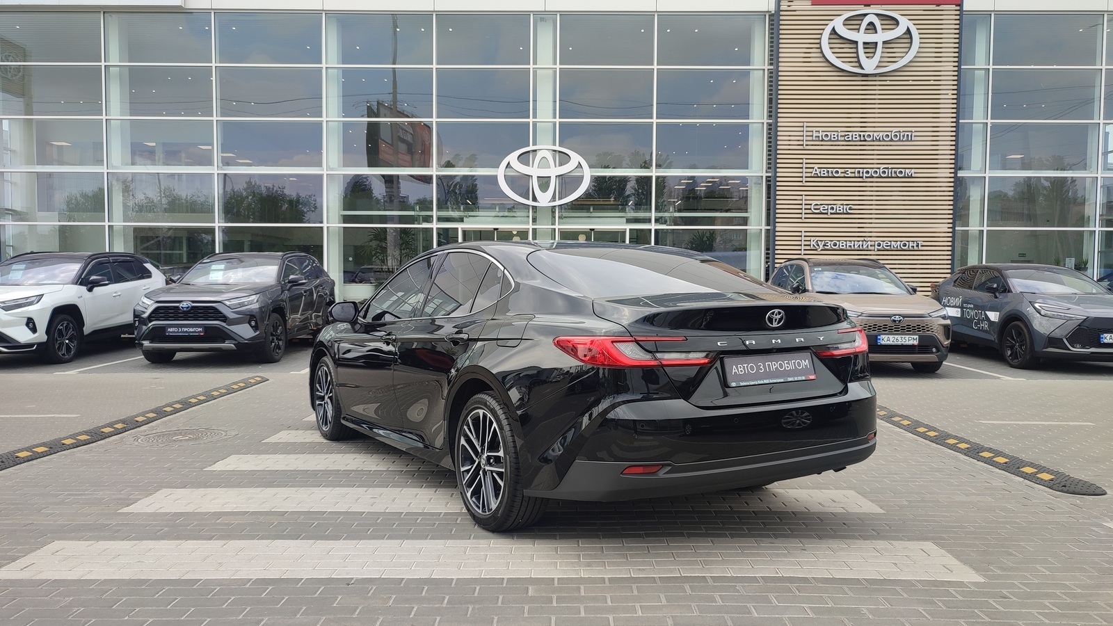 Toyota CAMRY 2025 року з пробігом 13952 км, Седан, Тойота Центр Київ "ВіДі Автострада", м.Київ - 1960000 ГРН | Фото № 2