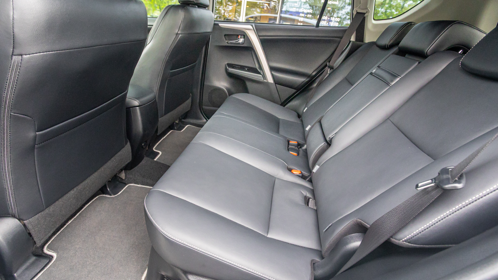 Toyota RAV4 2016 року з пробігом 131591 км, Універсал, Тойота Центр Дніпро "Алмаз Мотор" на Запорізькому шосе, м.Дніпро - 1050000 ГРН | Фото № 13