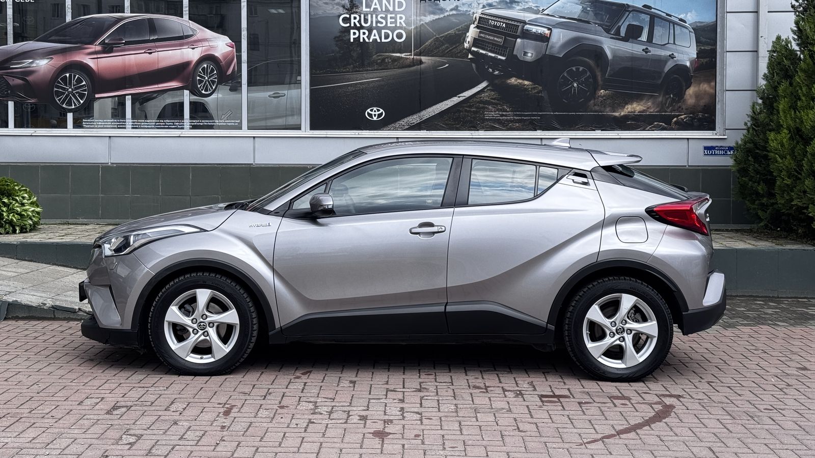 Toyota C-HR 2019 року з пробігом 92044 км, Хетчбек, Тойота Центр Чернівці "Олімп-Моторс", м.Чернівці - 1020000 ГРН | Фото № 3