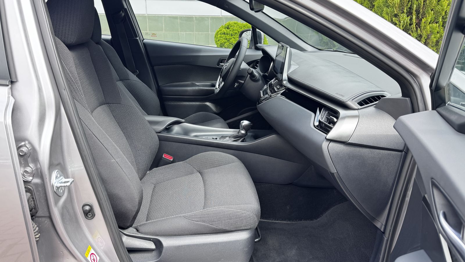 Toyota C-HR 2019 року з пробігом 92044 км, Хетчбек, Тойота Центр Чернівці "Олімп-Моторс", м.Чернівці - 1020000 ГРН | Фото № 6