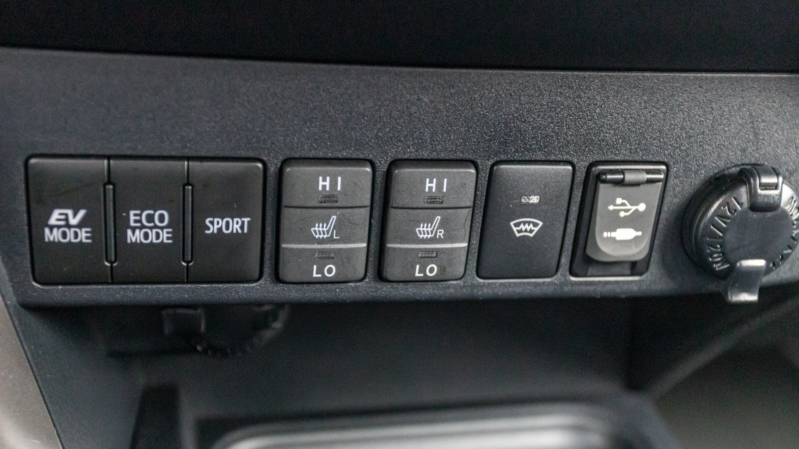 Toyota RAV4 2016 року з пробігом 131591 км, Універсал, Тойота Центр Дніпро "Алмаз Мотор" на Запорізькому шосе, м.Дніпро - 1050000 ГРН | Фото № 31