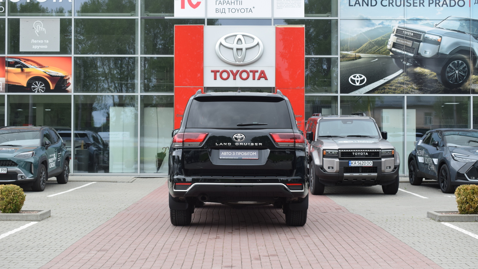 Toyota LAND CRUISER 200 2021 року з пробігом 137453 км, Універсал, Тойота Центр Житомир "Стар - Кар", м.Житомир - 3000300 ГРН | Фото № 4