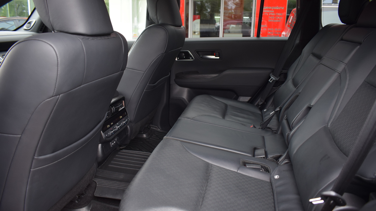 Toyota LAND CRUISER 200 2021 року з пробігом 137453 км, Універсал, Тойота Центр Житомир "Стар - Кар", м.Житомир - 3000300 ГРН | Фото № 11