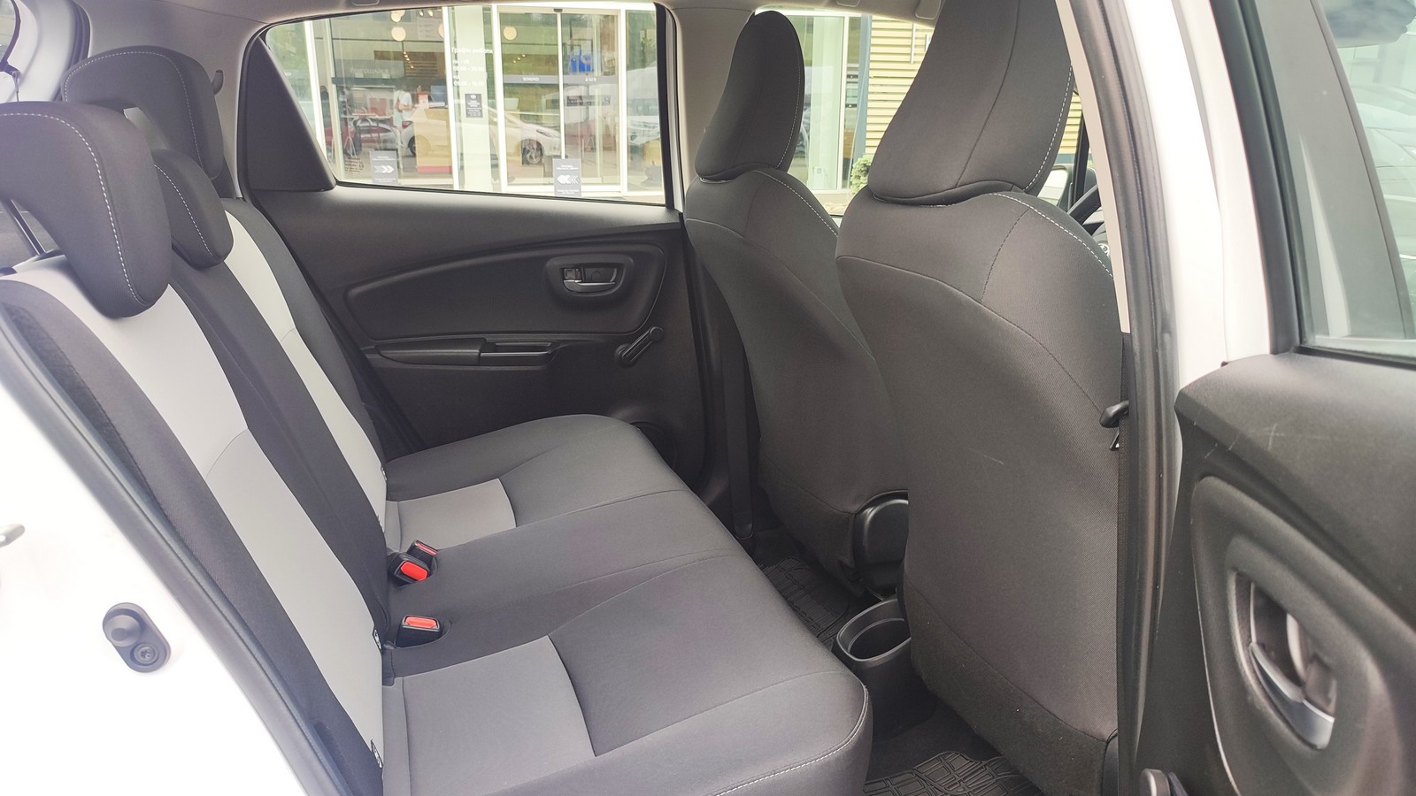 Toyota YARIS 2017 року з пробігом 170184 км, Хетчбек, Тойота Центр Київ "ВіДі Автострада", м.Київ - 590000 ГРН | Фото № 7