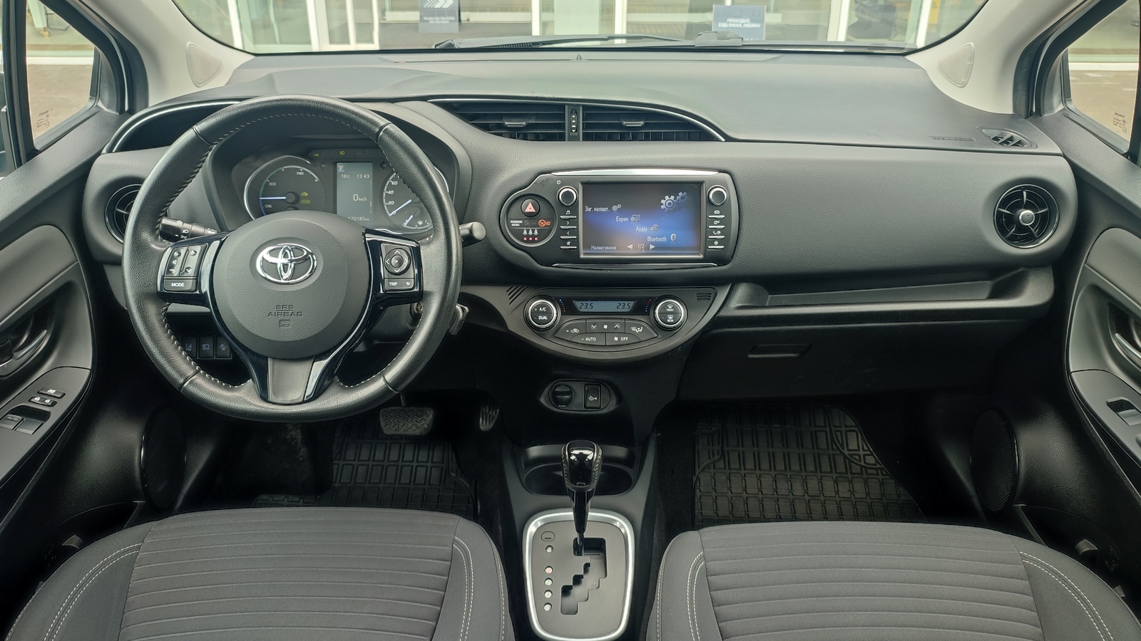 Toyota YARIS 2017 року з пробігом 170184 км, Хетчбек, Тойота Центр Київ "ВіДі Автострада", м.Київ - 590000 ГРН | Фото № 8