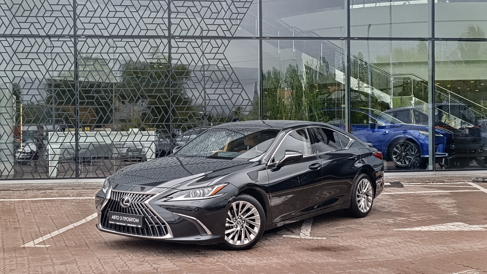 Lexus ES 2023 року з пробігом 69722 км, Седан, Лексус Київ Захід, м.Київ - 2251000 ГРН | Фото № 1