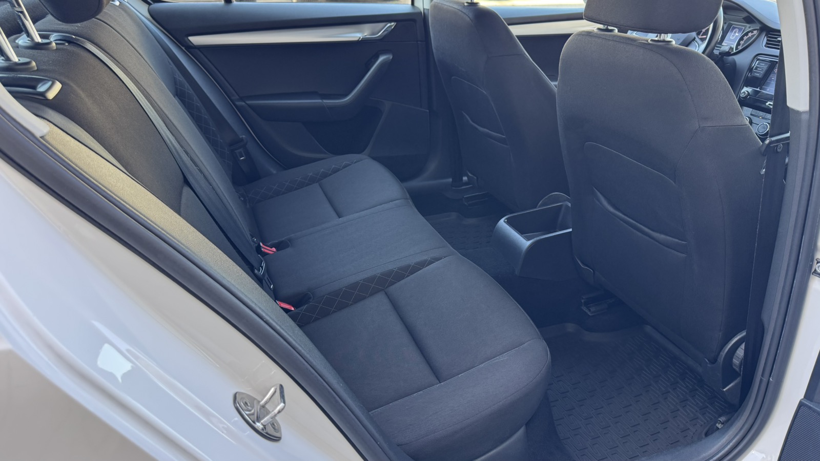 Інші авто SKODA OCTAVIA 2019 року, Седан, Тойота Центр Київ "Автосаміт Укравто", м.Київ | Фото № 7 Інші авто SKODA OCTAVIA 2019 року з пробігом 173154 км, Седан, Тойота Центр Київ "Автосаміт Укравто", м.Київ - 679000 ГРН | Фото № 7