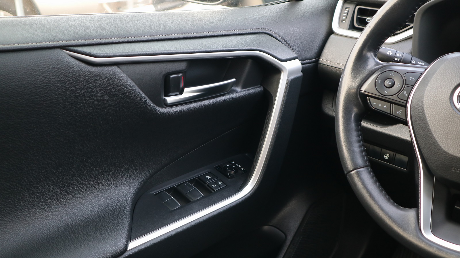 Toyota RAV4 2021 року з пробігом 90128 км, Універсал, Тойота Центр Київ "Автосаміт Укравто Столичне", м.Київ - 1220000 ГРН | Фото № 19