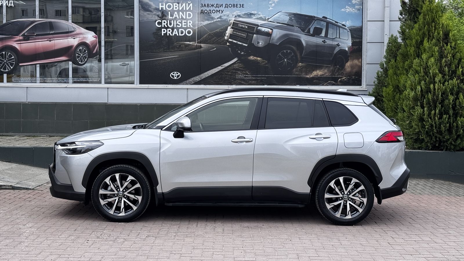 Toyota COROLLA CROSS 2023 року, Хетчбек, Тойота Центр Чернівці "Олімп-Моторс", м.Чернівці | Фото № 3 Toyota COROLLA CROSS 2023 року з пробігом 19218 км, Хетчбек, Тойота Центр Чернівці "Олімп-Моторс", м.Чернівці - 1350000 ГРН | Фото № 3