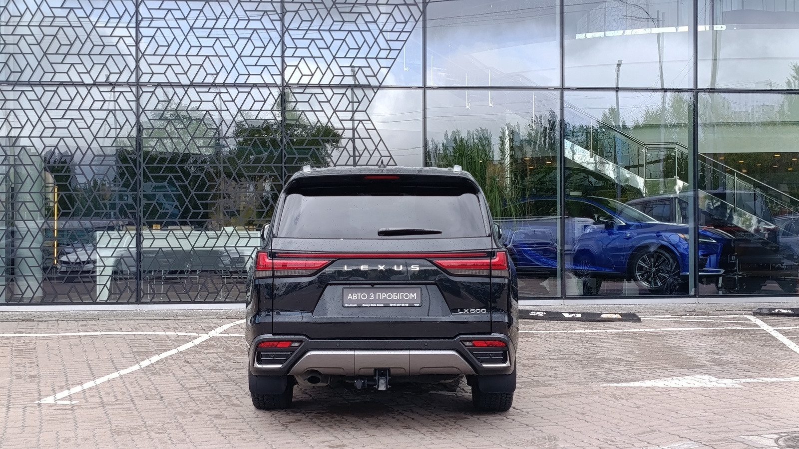 Lexus LX 2022 року з пробігом 52786 км, Універсал, Лексус Київ Захід, м.Київ - 5260000 ГРН | Фото № 4