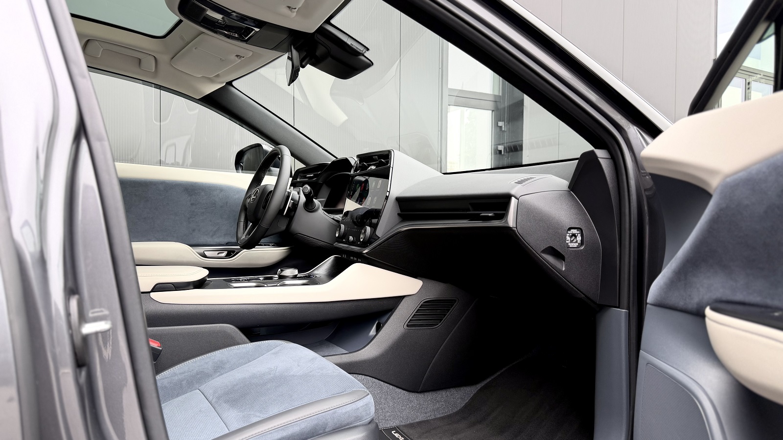 Lexus RZ 450e 2024 року з пробігом 8850 км, Універсал, Лексус Одеса, м.Одеса - 2620670 ГРН | Фото № 6