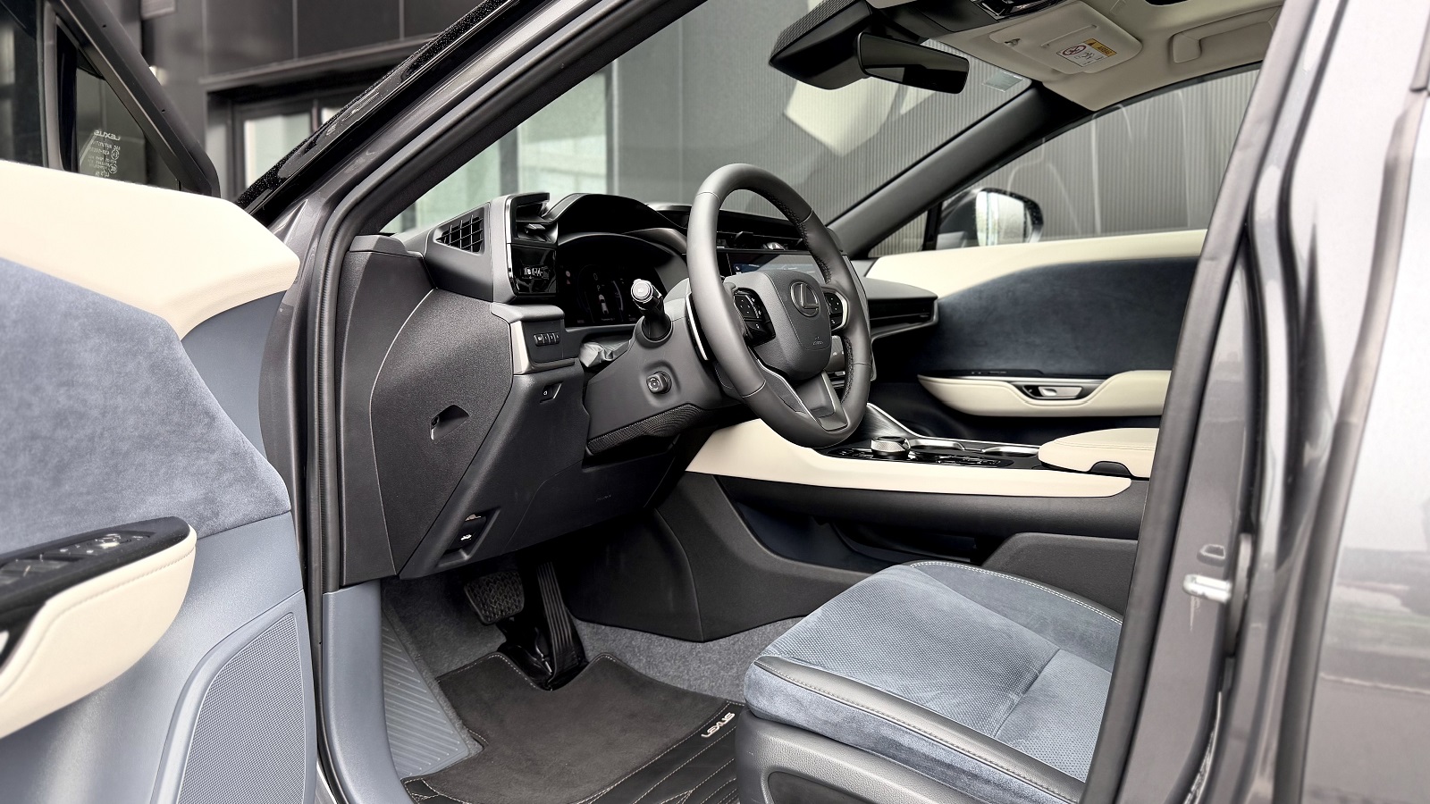 Lexus RZ 450e 2024 року з пробігом 8850 км, Універсал, Лексус Одеса, м.Одеса - 2620670 ГРН | Фото № 12