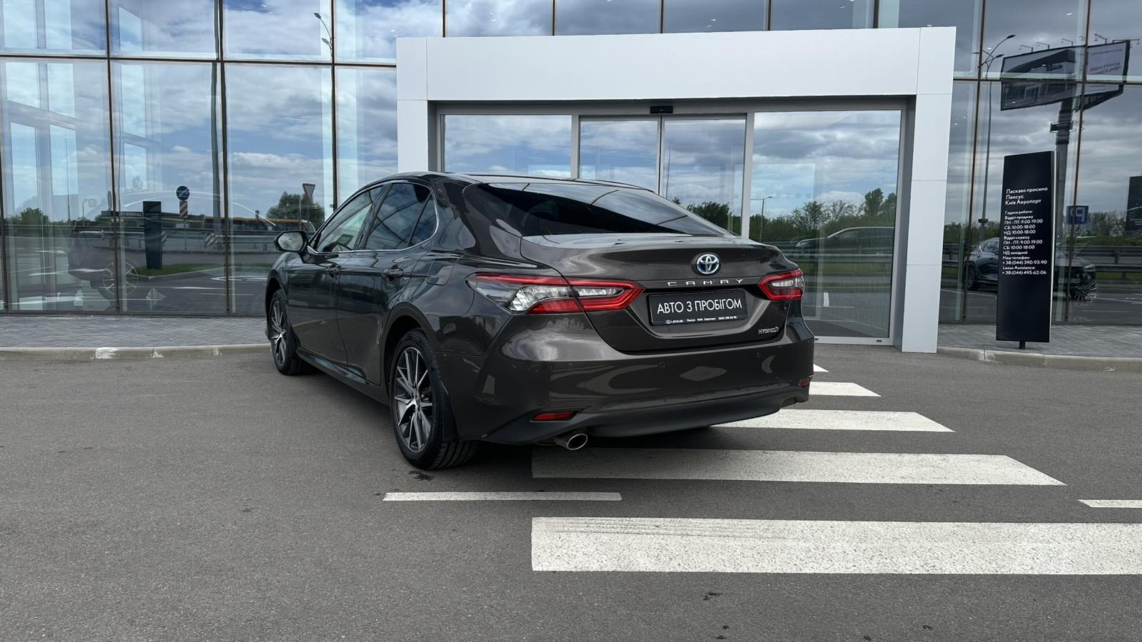 Toyota CAMRY 2022 року, Седан, Лексус Київ Аеропорт, м.Київ | Фото № 2 Toyota CAMRY 2022 року з пробігом 73000 км, Седан, Лексус Київ Аеропорт, м.Київ - 1406790 ГРН | Фото № 2