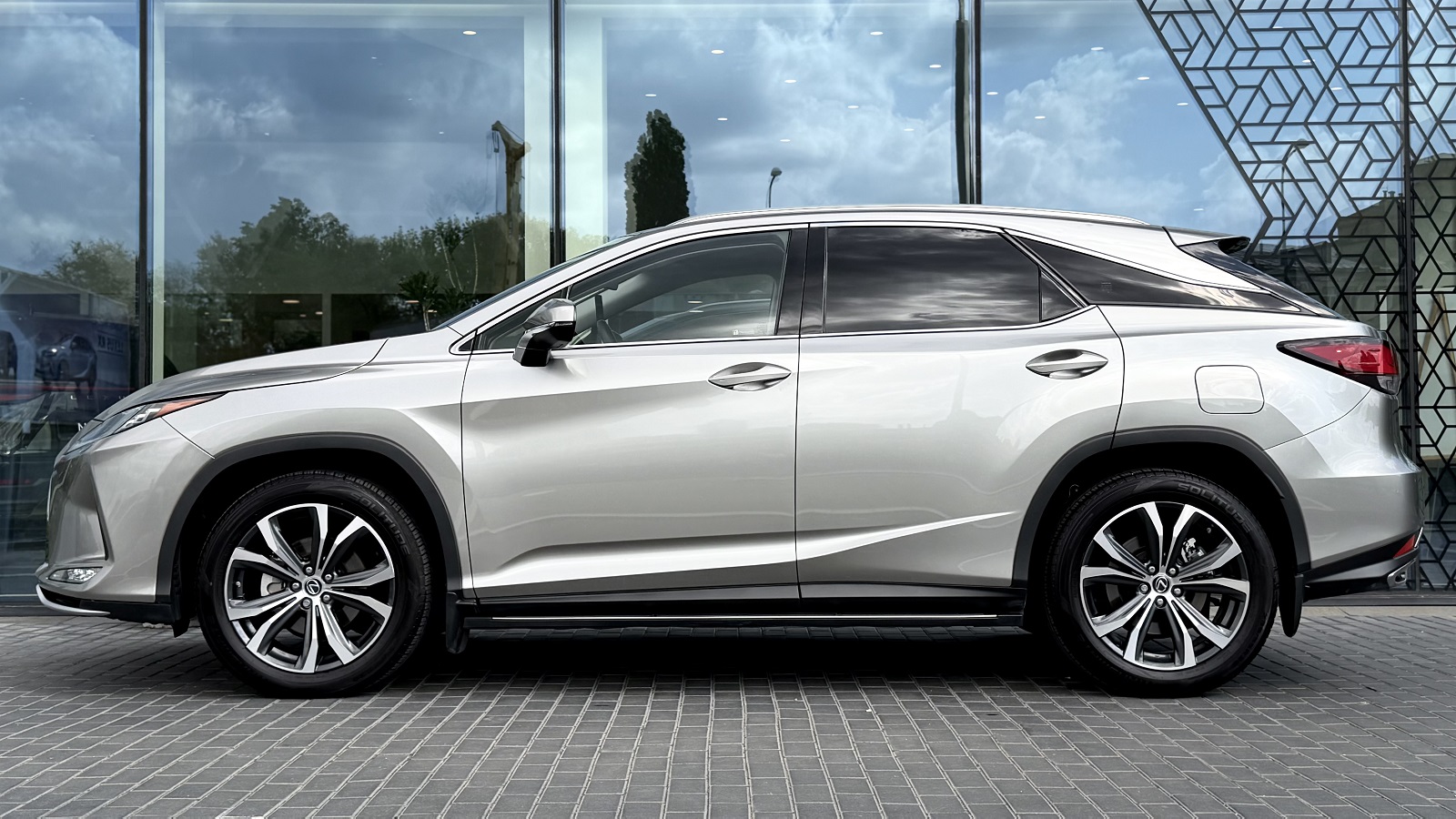 Lexus RX 2021 року з пробігом 40626 км, Універсал, Лексус Одеса, м.Одеса - 1855112 ГРН | Фото № 3