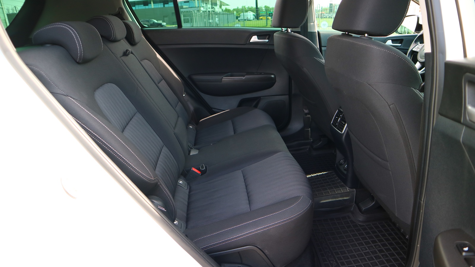 Інші авто KIA SPORTAGE 2019 року з пробігом 73444 км, Універсал, Тойота Центр Київ "Автосаміт Укравто Столичне", м.Київ - 918000 ГРН | Фото № 7