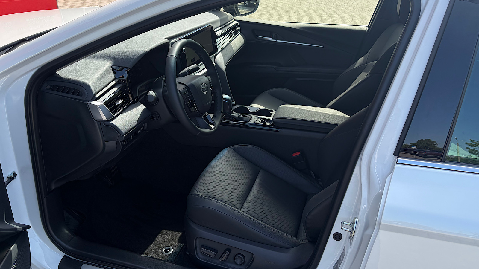 Toyota CAMRY 2025 року з пробігом 3816 км, Седан, Тойота Центр Запоріжжя "Восток Автомир", м.Запоріжжя - 2151100 ГРН | Фото № 12