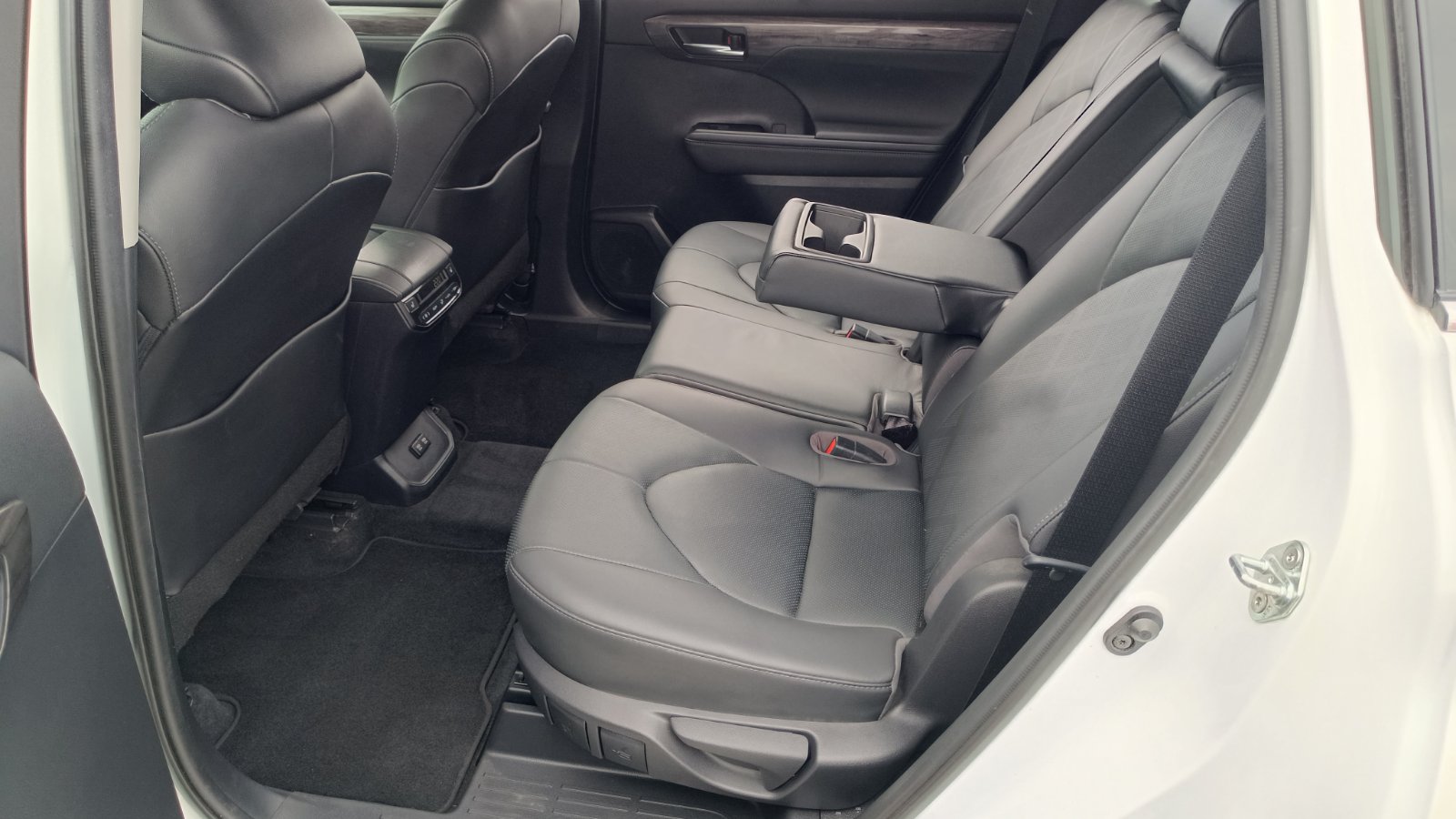 Toyota HIGHLANDER 2020 року з пробігом 54370 км, Універсал, Тойота Центр Київ «ВІДІ Аеропорт», м.Київ - 1970000 ГРН | Фото № 12