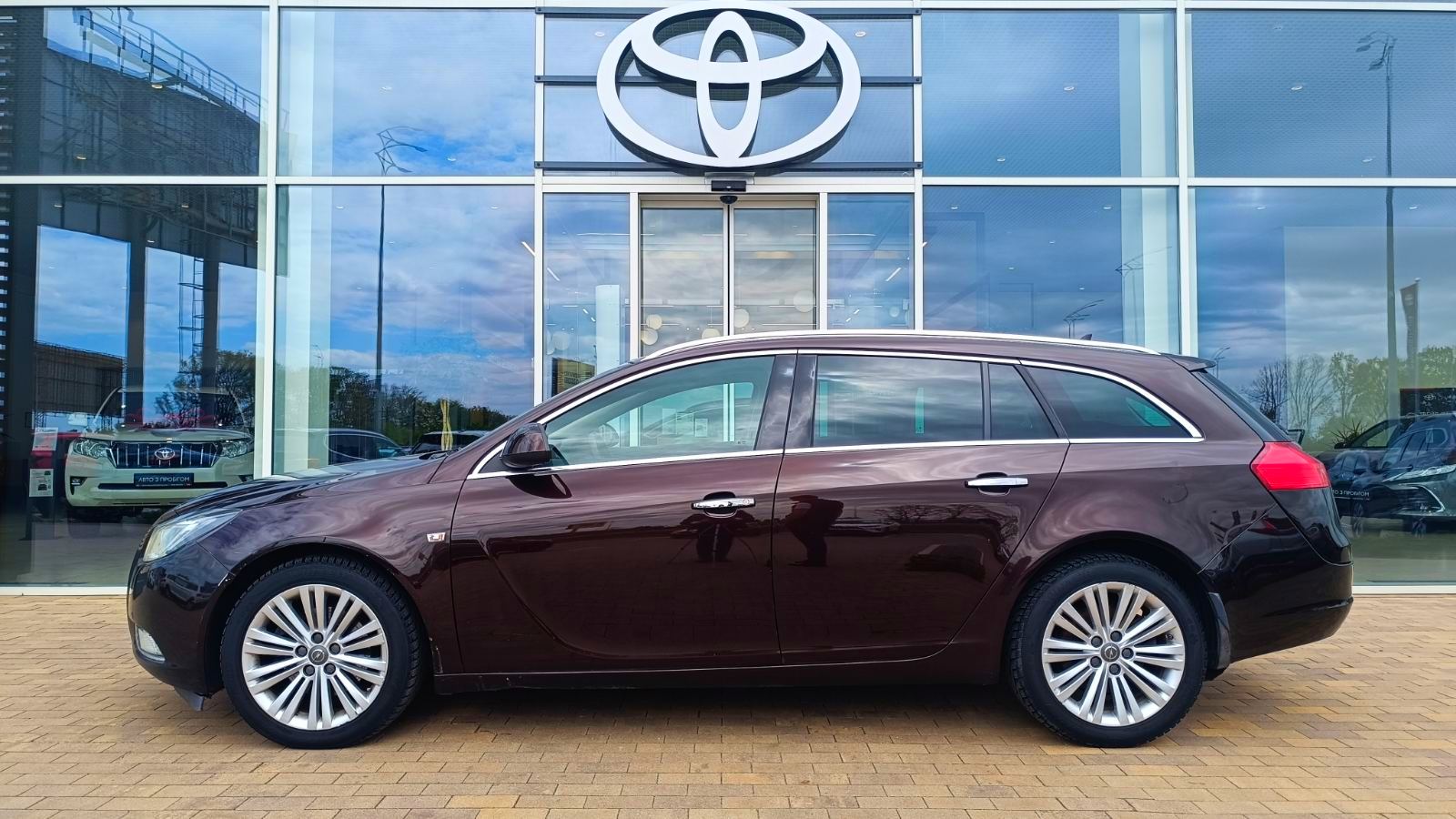 Інші авто OPEL INSIGNIA 2013 року, Універсал, Тойота Центр Київ «ВІДІ Аеропорт», м.Київ | Фото № 3 Інші авто OPEL INSIGNIA 2013 року з пробігом 215486 км, Універсал, Тойота Центр Київ «ВІДІ Аеропорт», м.Київ - 450000 ГРН | Фото № 3