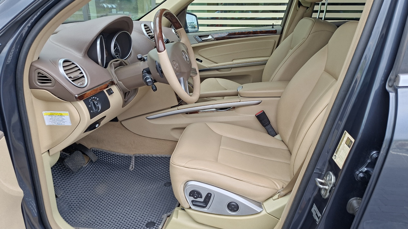 Інші авто MERCEDES-BENZ GL 2012 року, Універсал, Тойота Центр Ужгород "Карат Мотор", м.Ужгород | Фото № 12 Інші авто MERCEDES-BENZ GL 2012 року з пробігом 218898 км, Універсал, Тойота Центр Ужгород "Карат Мотор", м.Ужгород - 652500 ГРН | Фото № 12