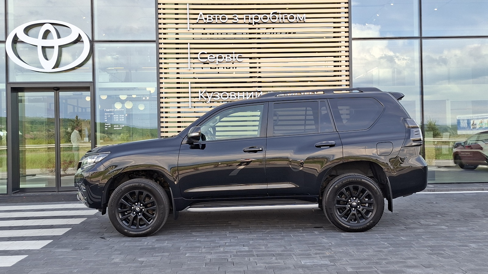 Toyota LAND CRUISER PRADO 2020 року, Універсал, Тойота Центр Ужгород "Карат Мотор", м.Ужгород | Фото № 3 Toyota LAND CRUISER PRADO 2020 року з пробігом 184514 км, Універсал, Тойота Центр Ужгород "Карат Мотор", м.Ужгород - 1783500 ГРН | Фото № 3